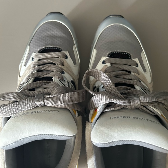 Alexander McQueen sneakers - Picture 2 of 7